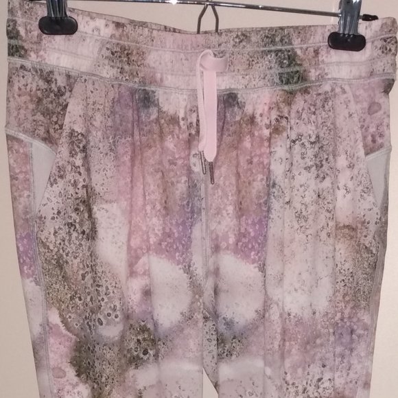 Lululemon Namaskar Pant II Size 6 - Picture 7 of 13